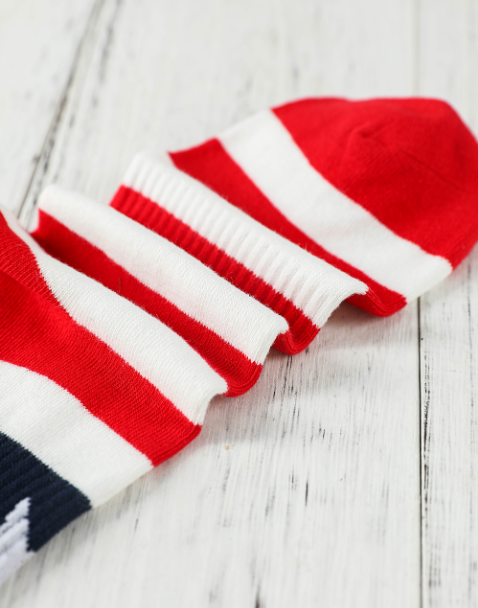 Fiery Red Star and Striped Print Ribbed Knit Crew Socks