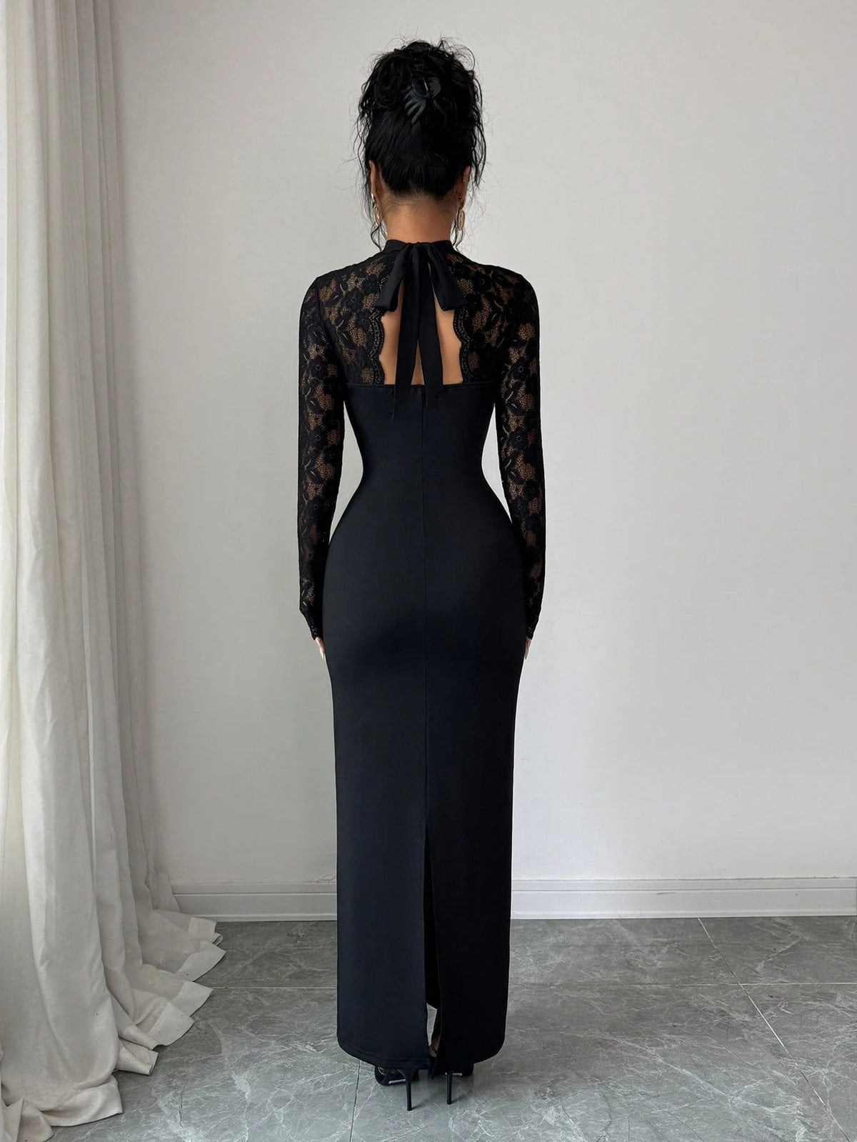 Women's Lace Sleeve Cutout Bodycon Maxi Dress