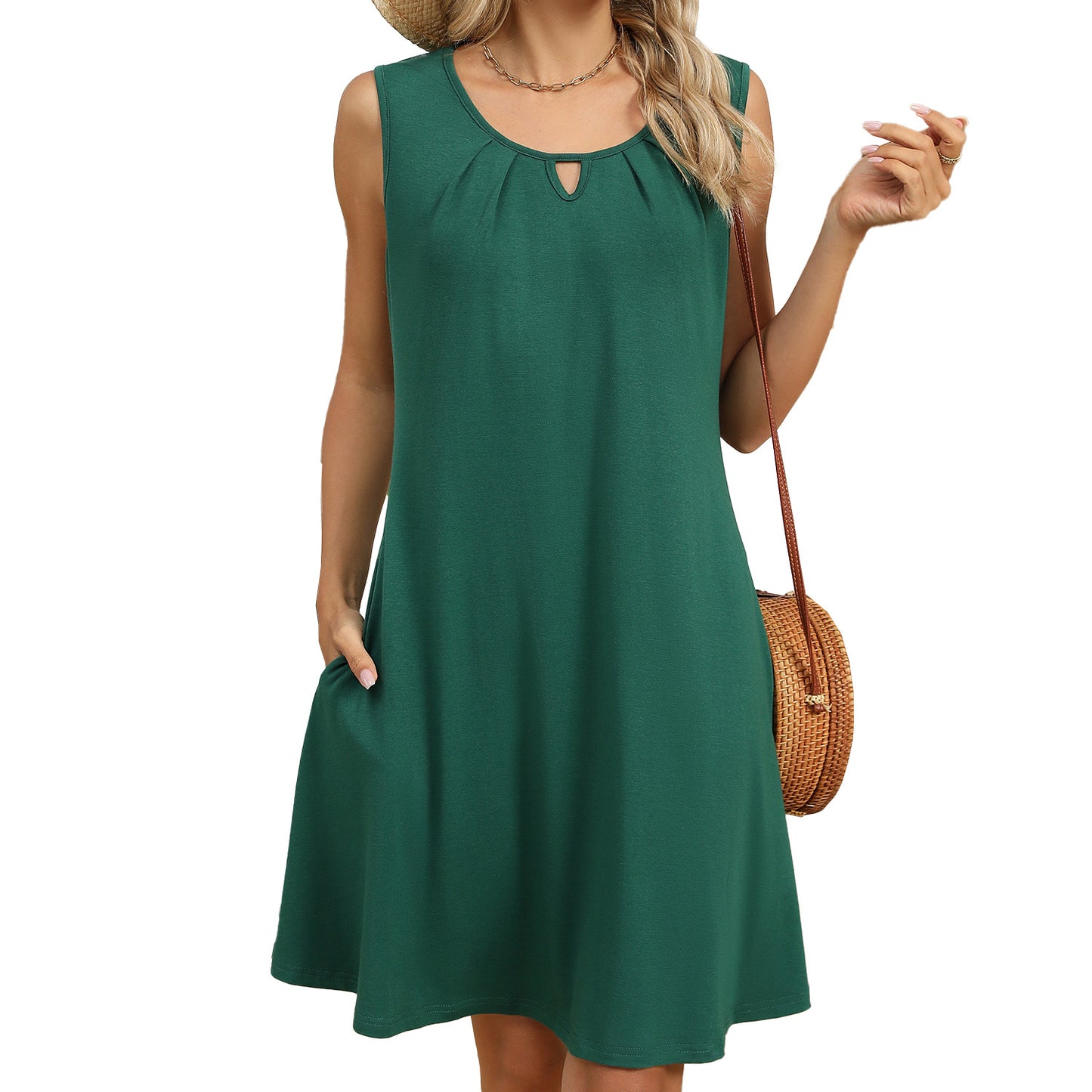 Sleeveless Summer Dress with Keyhole Neck and Pockets