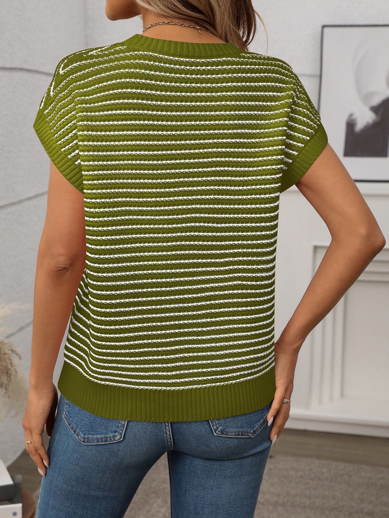2025 Summer Crew Neck Knit Top Casual Stripe Color Clash Sweater