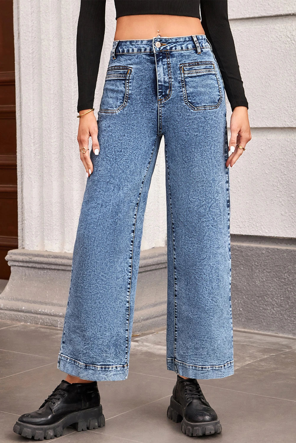 Chic Patch Pocket Straight Leg Loose Jeans