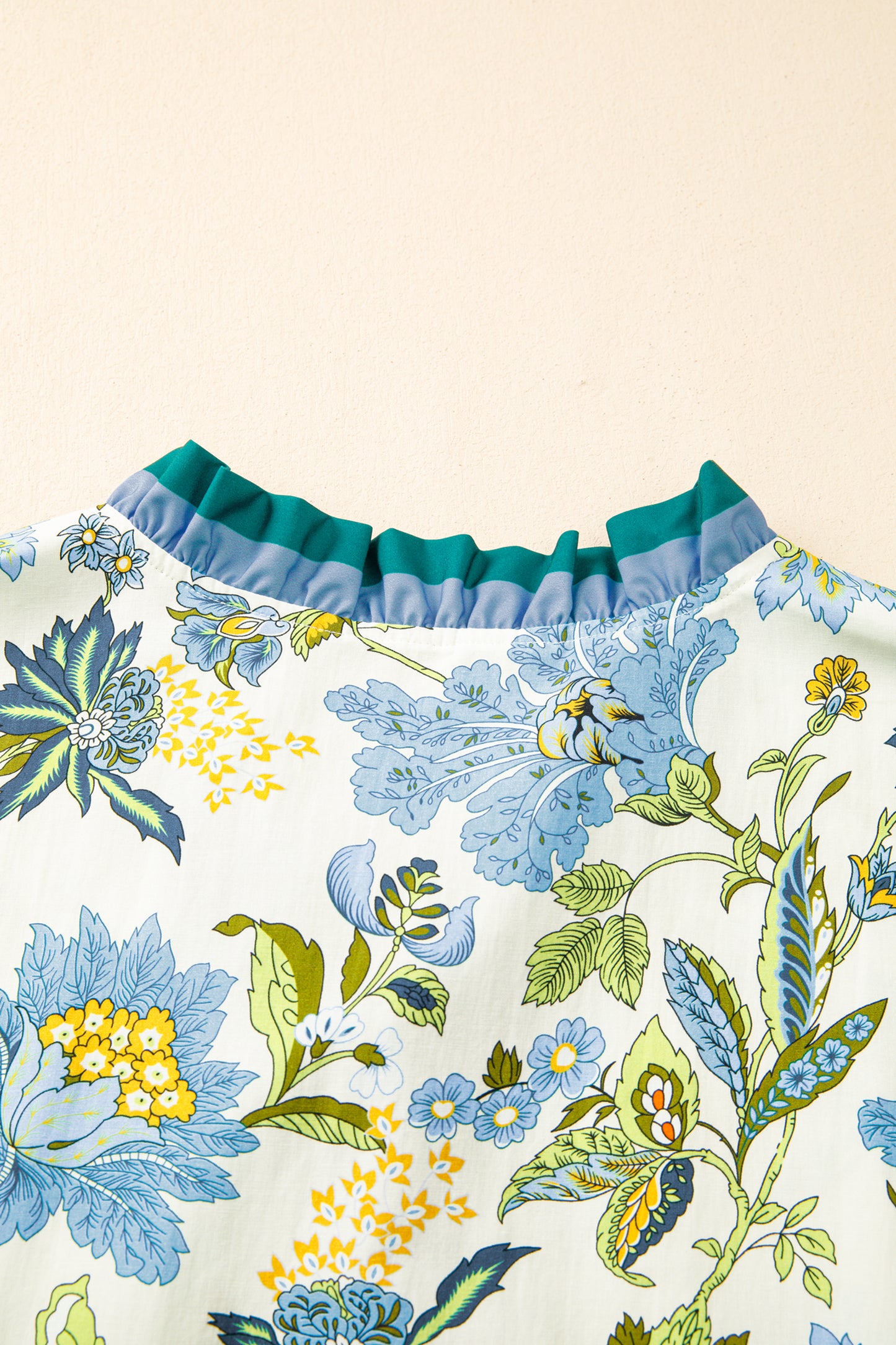 Sky Blue Plus Size Frilled V Neck Short Sleeve Floral Blouse