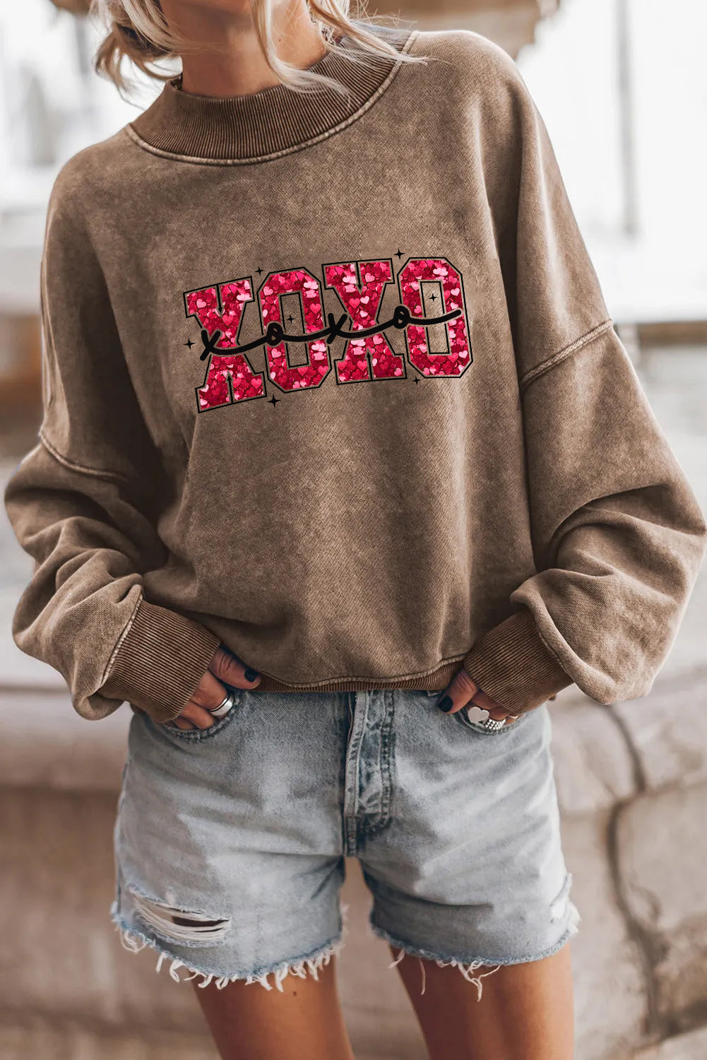 Valentine’s Day XOXO Floral Graphic Cozy Sweatshirt