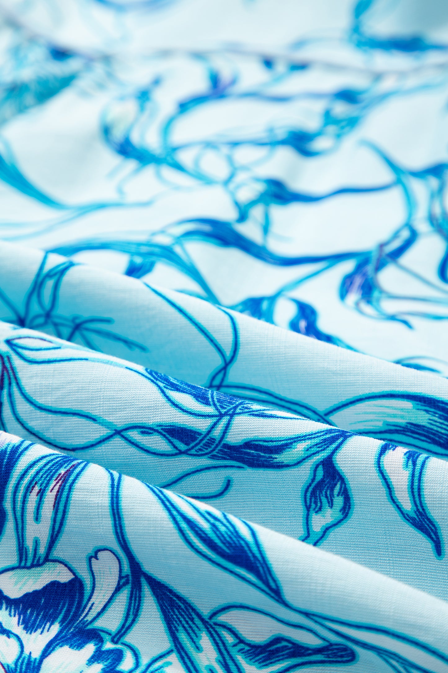 Sky Blue Plus Size Scalloped Trim Floral Short Sleeve Blouse