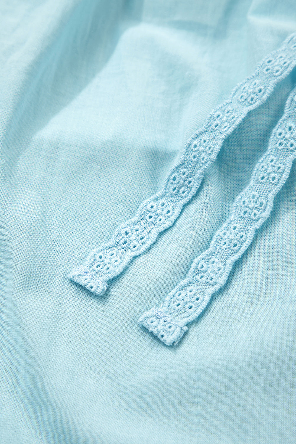 White Embroidered Lace Patchwork Tie Neck Puff Short Sleeve Blouse