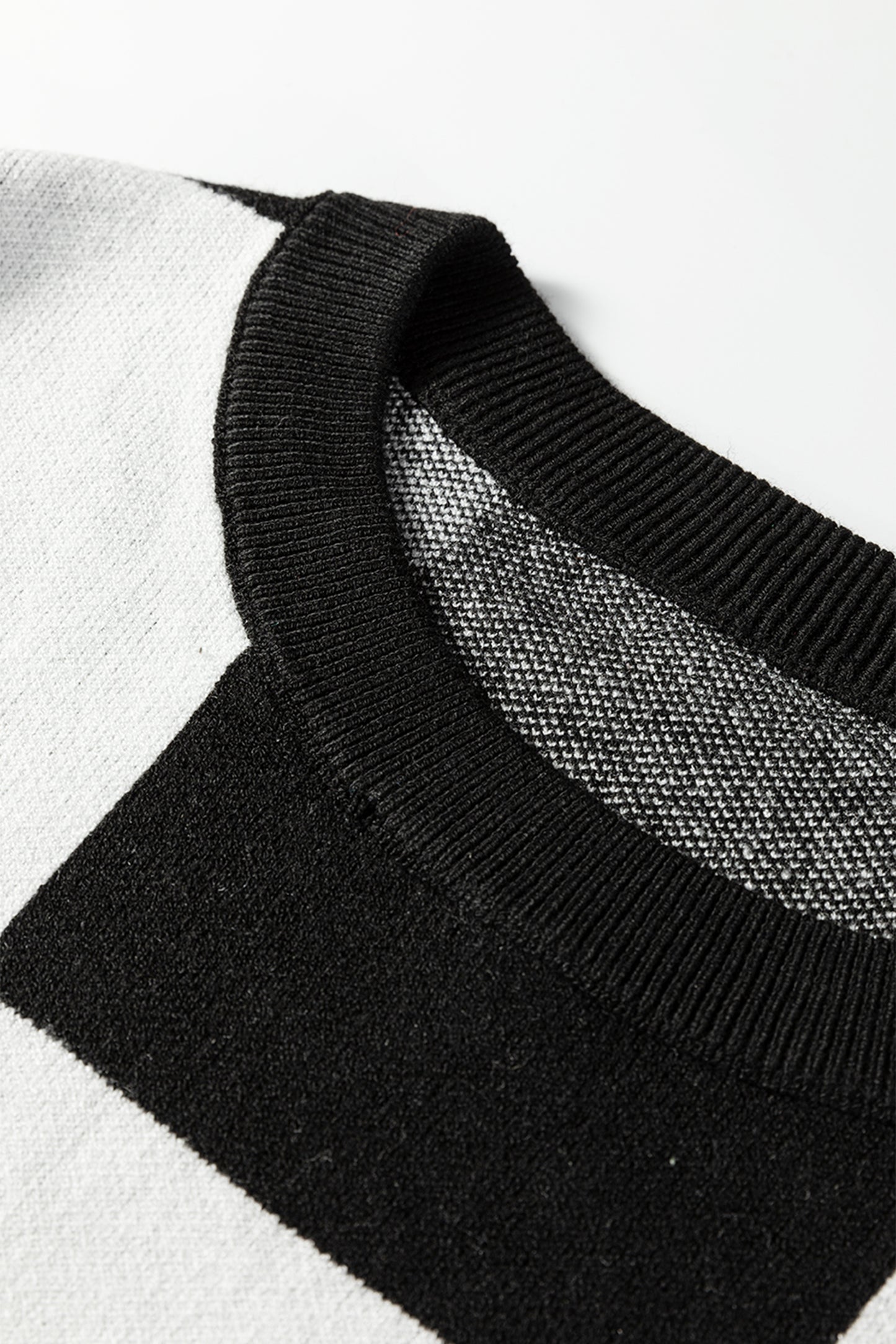 Checkered Pattern Loose Drop Shoulder Half Sleeve Sweater