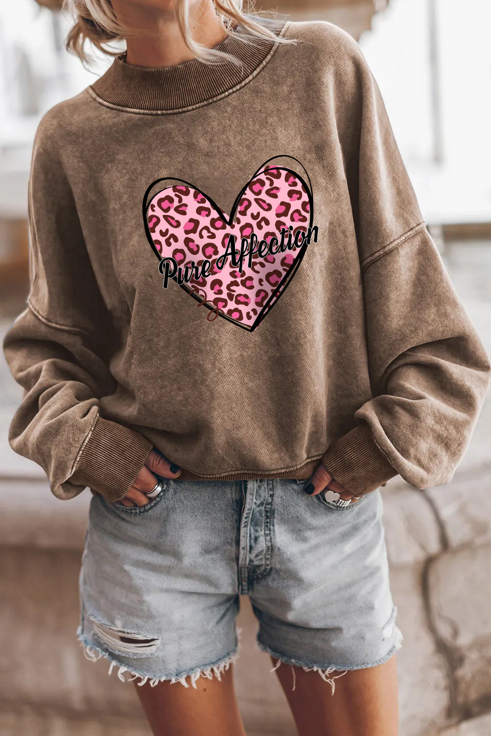 Valentine’s Day Pink Leopard Heart Graphic Sweatshirt