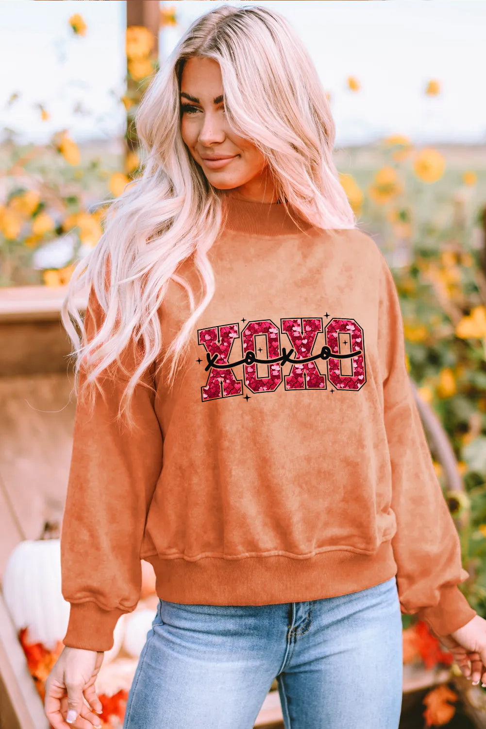 Valentine’s Day XOXO Floral Graphic Cozy Sweatshirt