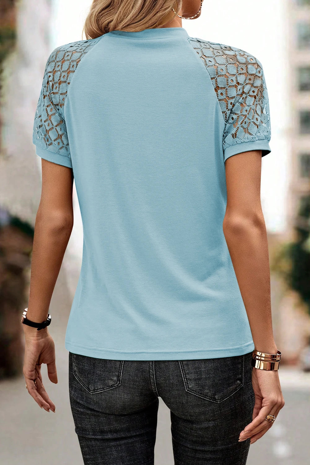 Women's Seamed Detail Contrast Lace Raglan Sleeve Tee