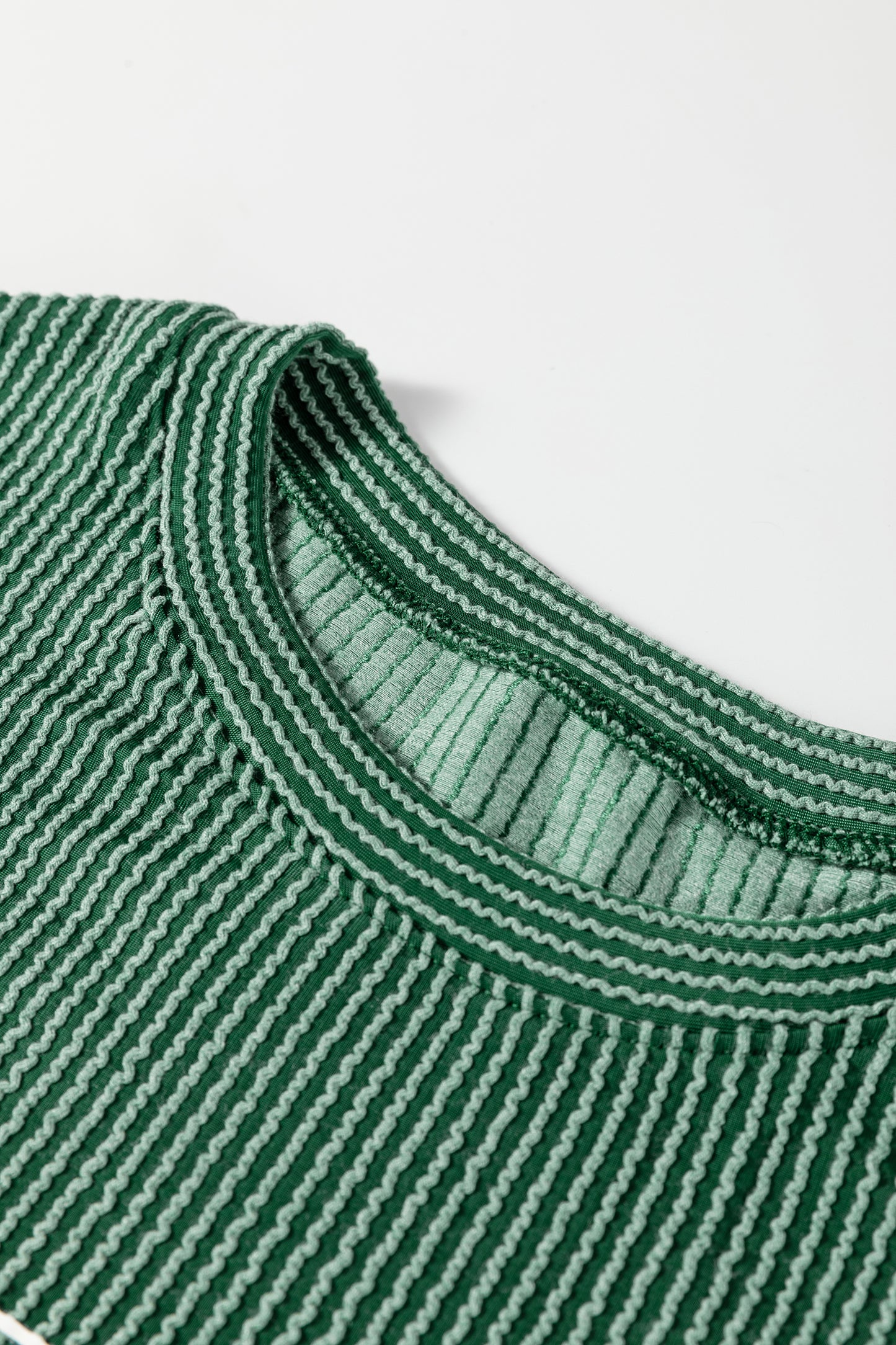 Evergreen Twisted Rib Outlined Merry Letter Graphic Loose Long Sleeve Top