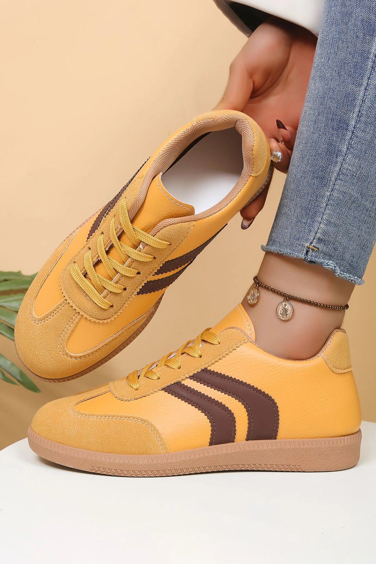 PU Leather Detail Shimmer Leopard Printed Lace-up Sneakers