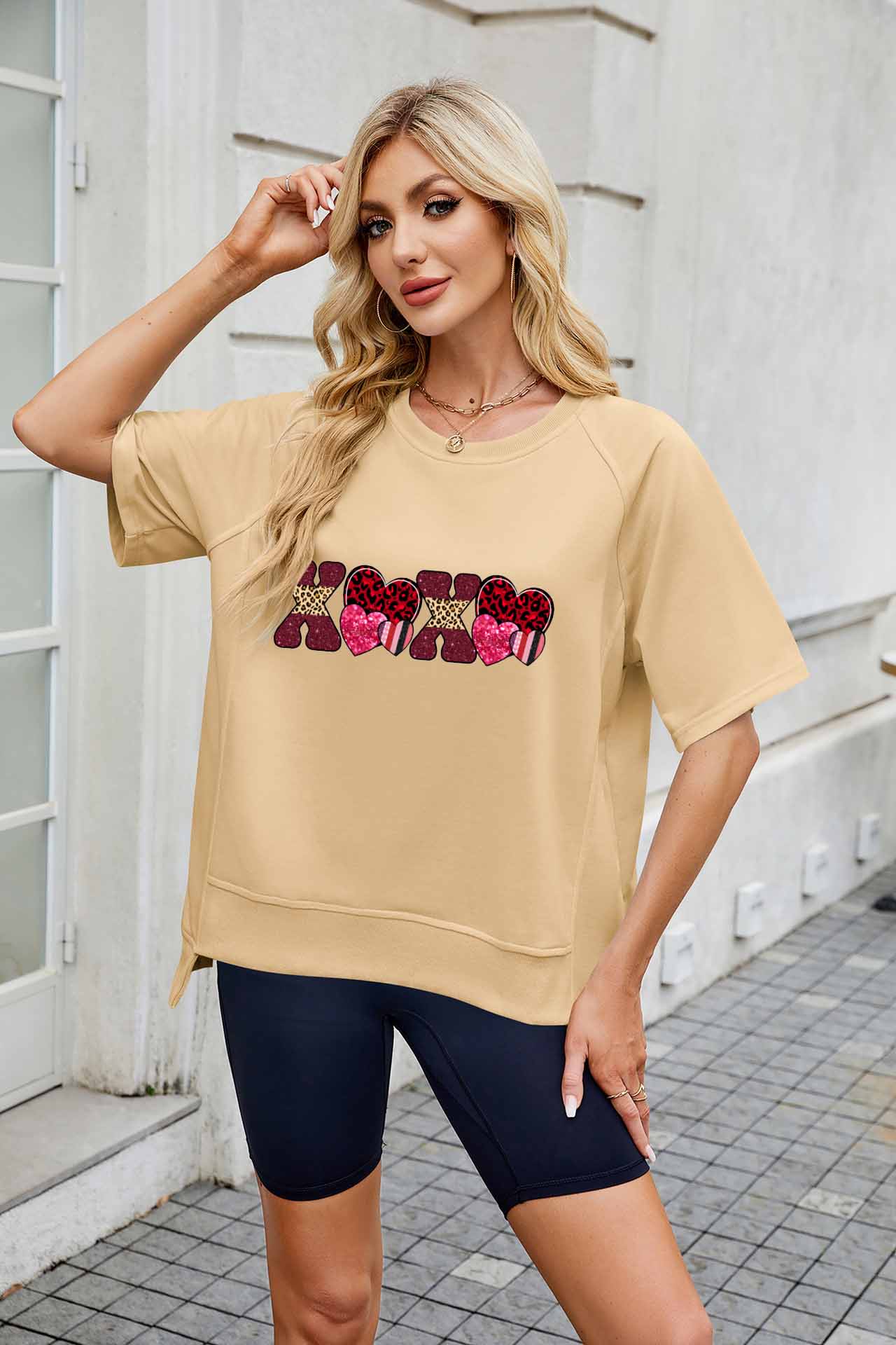 Valentine's Day XOXO Heart Graphic Short Sleeve Top