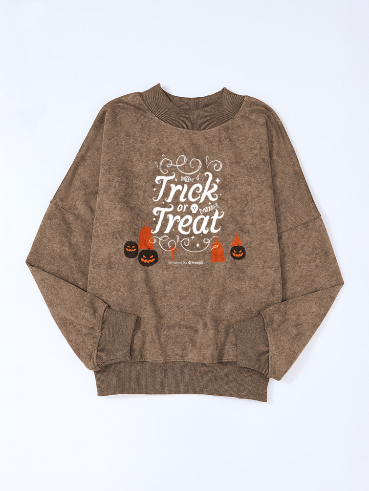 Halloween Trick or Treat Graphic Pullover Sweatshirt