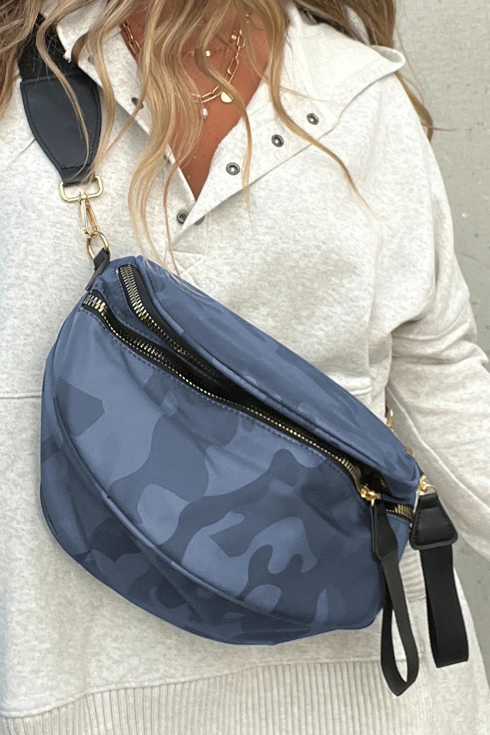 Print Gold Chain Strap Double Zipper Crossbody Bag