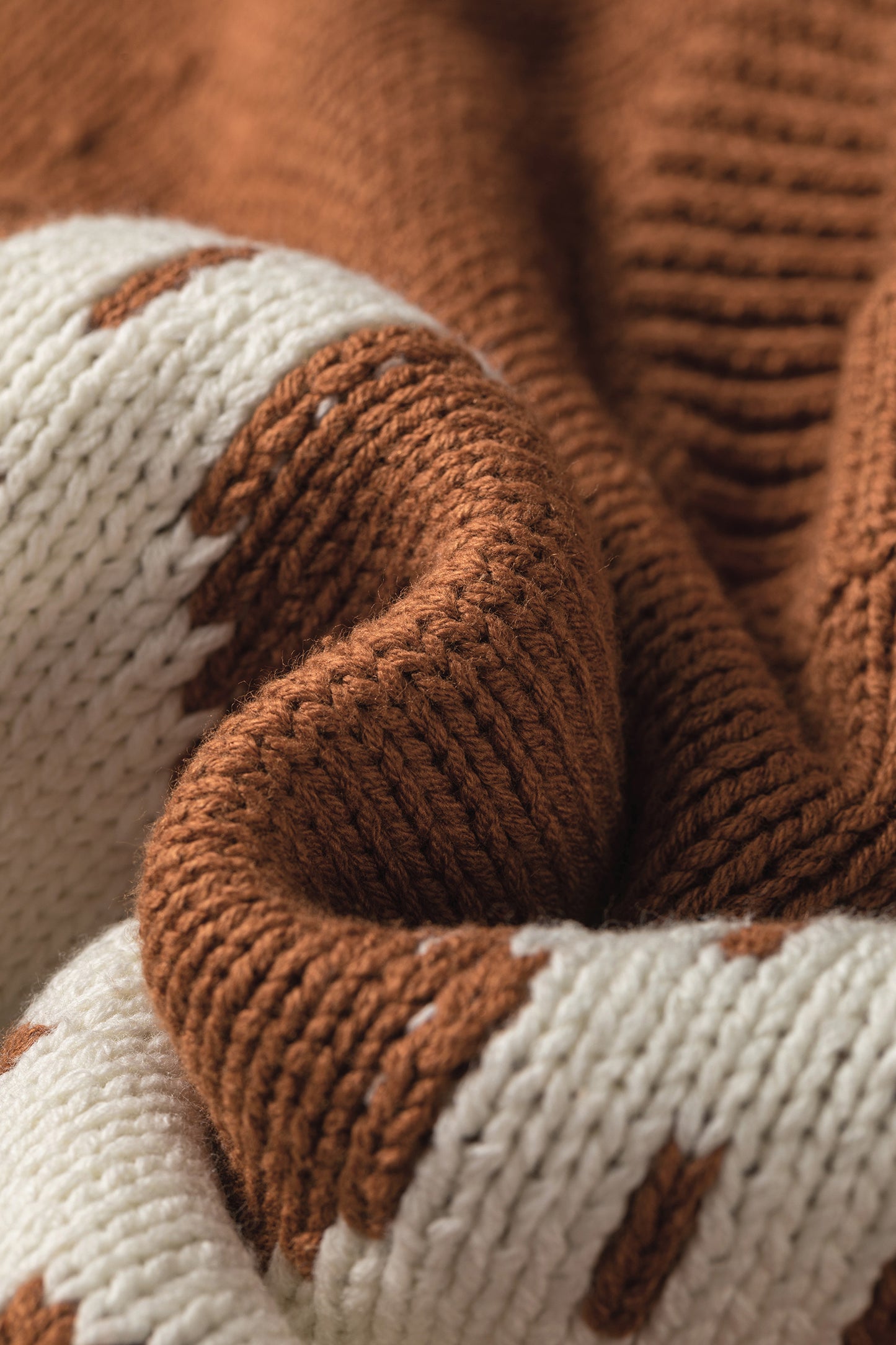 Chestnut Western Horseshoe Pattern Short Sleeve Knit Sweater
