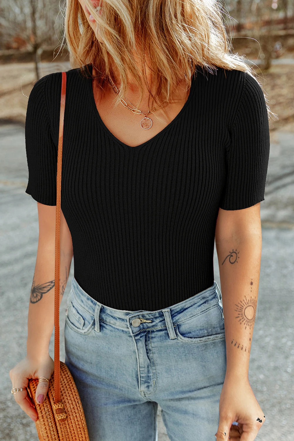 V Neck Ribbed Knit Lightweight Short Sleeve Sweater