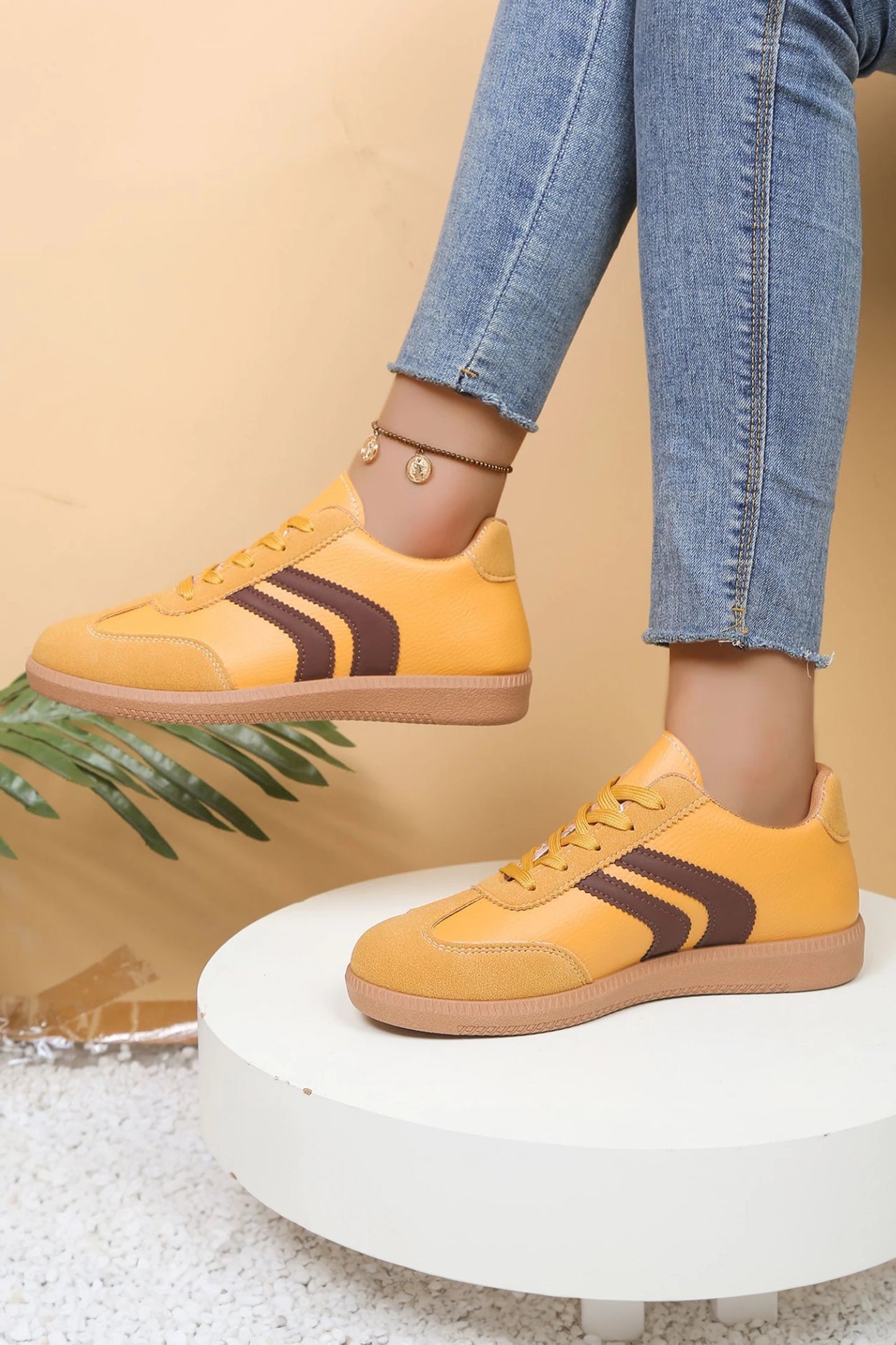 PU Leather Detail Shimmer Leopard Printed Lace-up Sneakers
