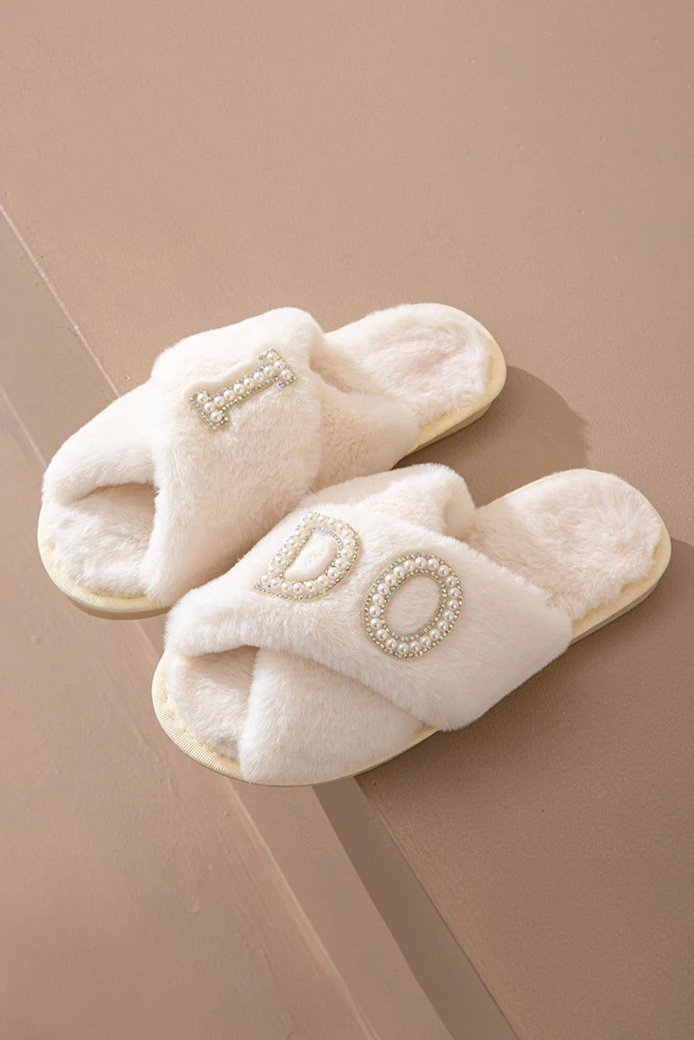 White I DO Pearl Letter Design Cross Band Plush Slippers