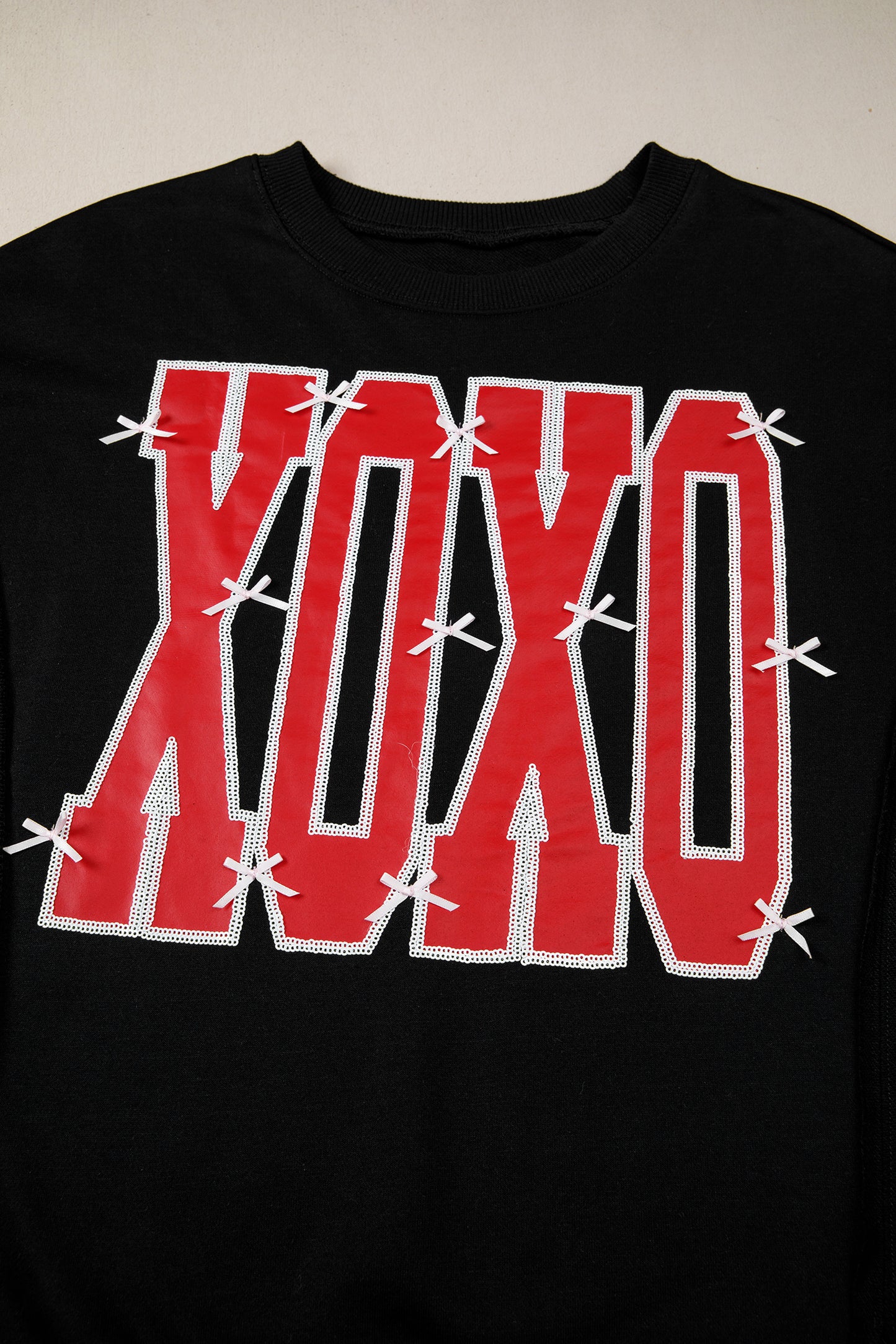 Pink Bow Sequin XOXO Letter Graphic Exposed Seam Baggy Sweatshirt