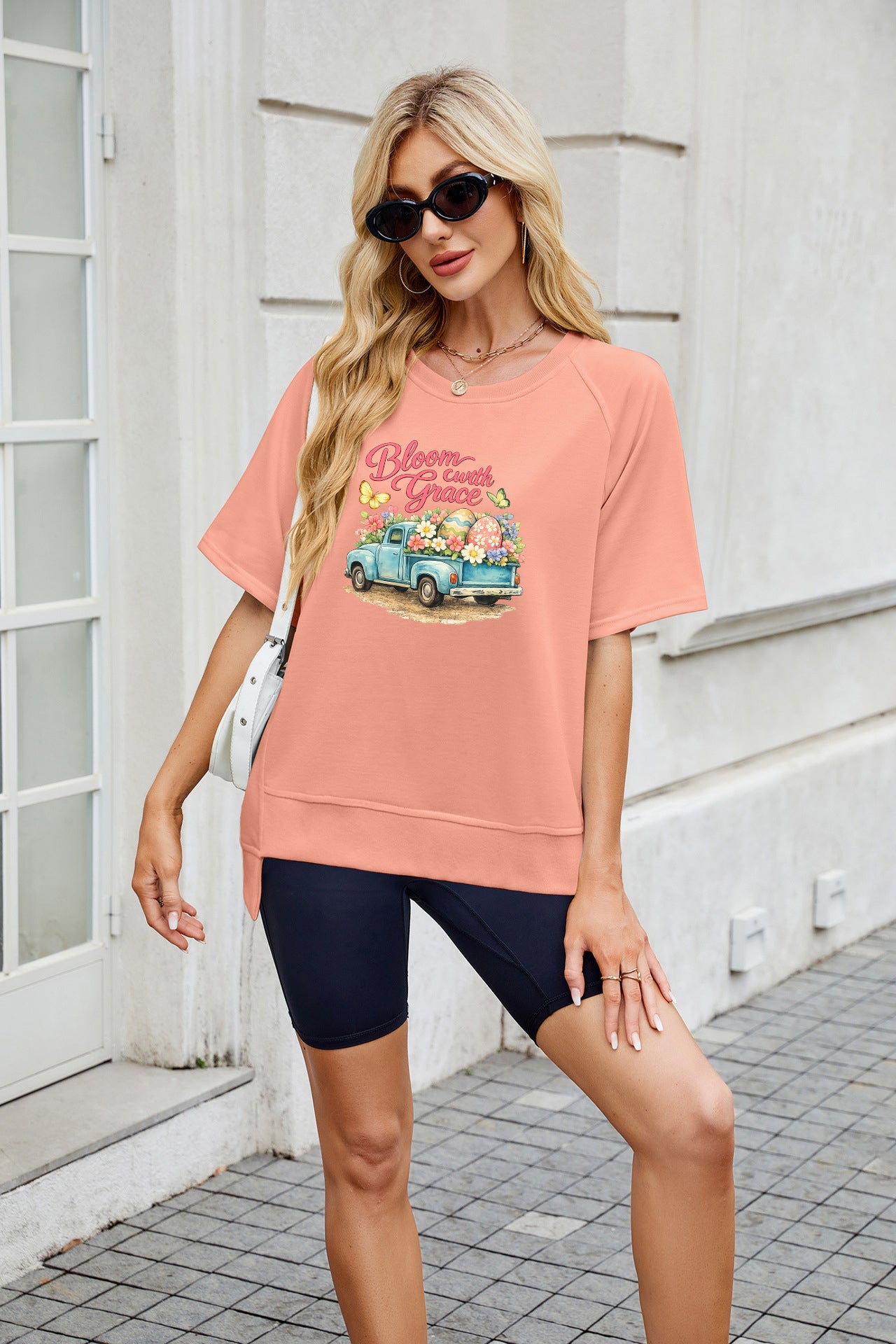 Easter Bunny Bow Graphic Casual Crewneck T-Shirt – Women's Relaxed Fit Spring Tee