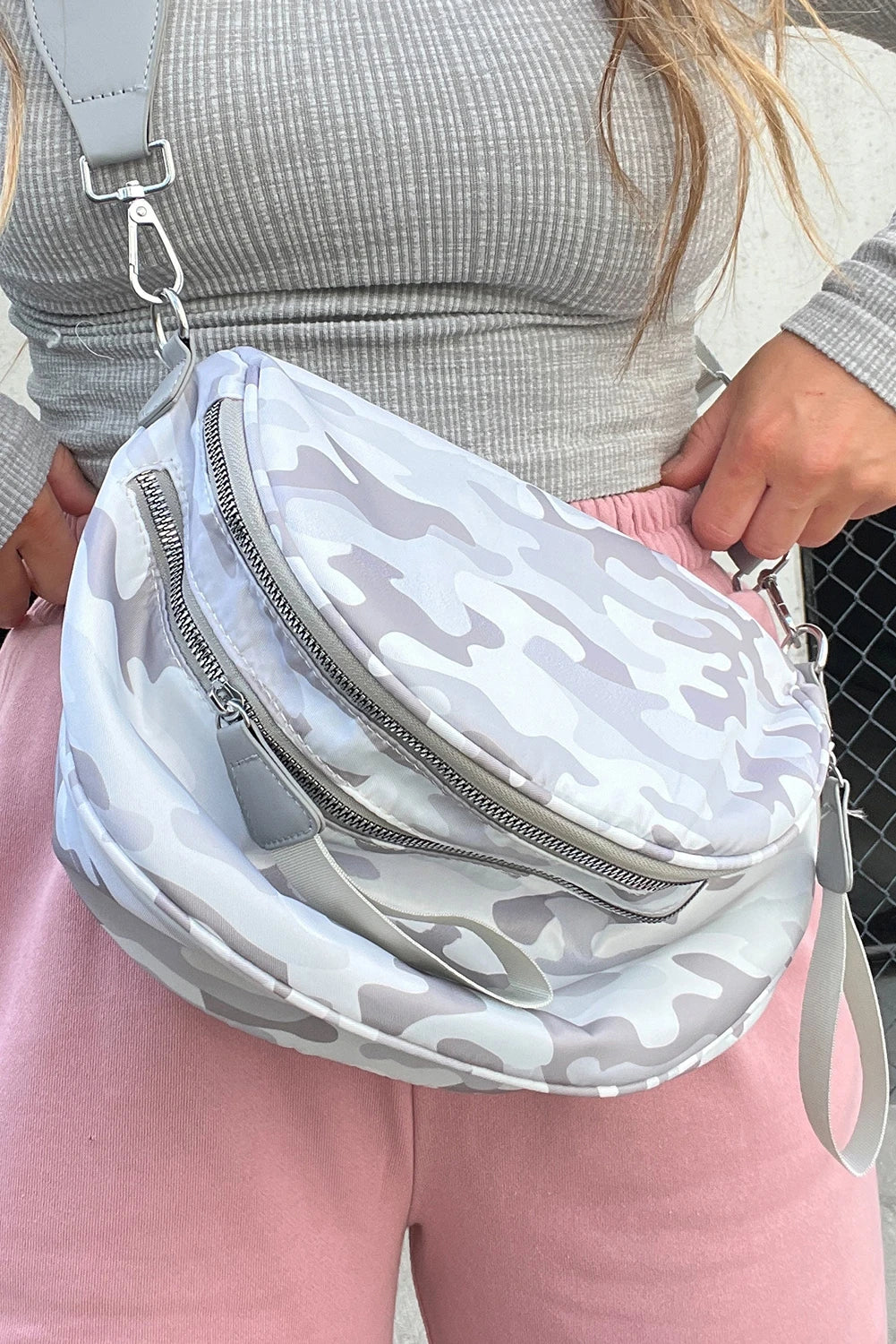 Print Gold Chain Strap Double Zipper Crossbody Bag