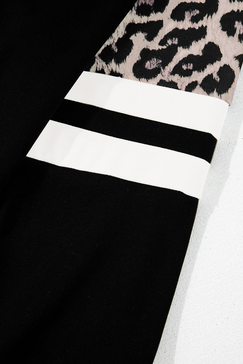 Leopard Print Colorblock Raglan Sleeve Sweatshirt