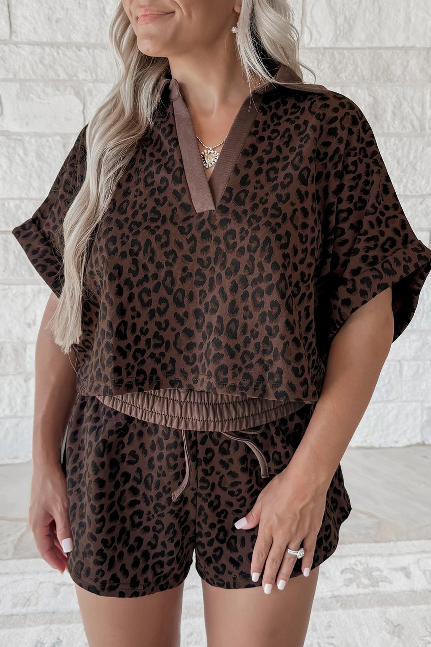 V Neck Collar Leopard Printed 2pcs Short Set