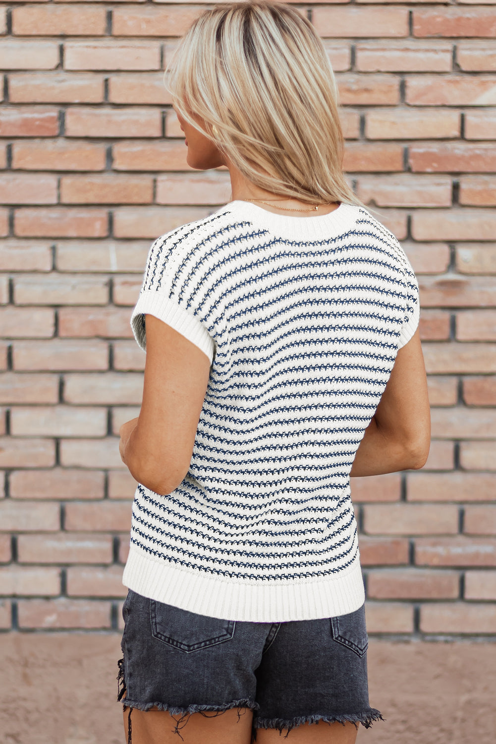 Stripe Ribbed Trim Loose Fit Knitted Sweater Vest