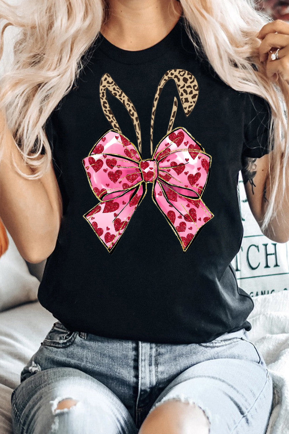 Solid Color Casual Crew Neck Tee with Easter Bunny Bow