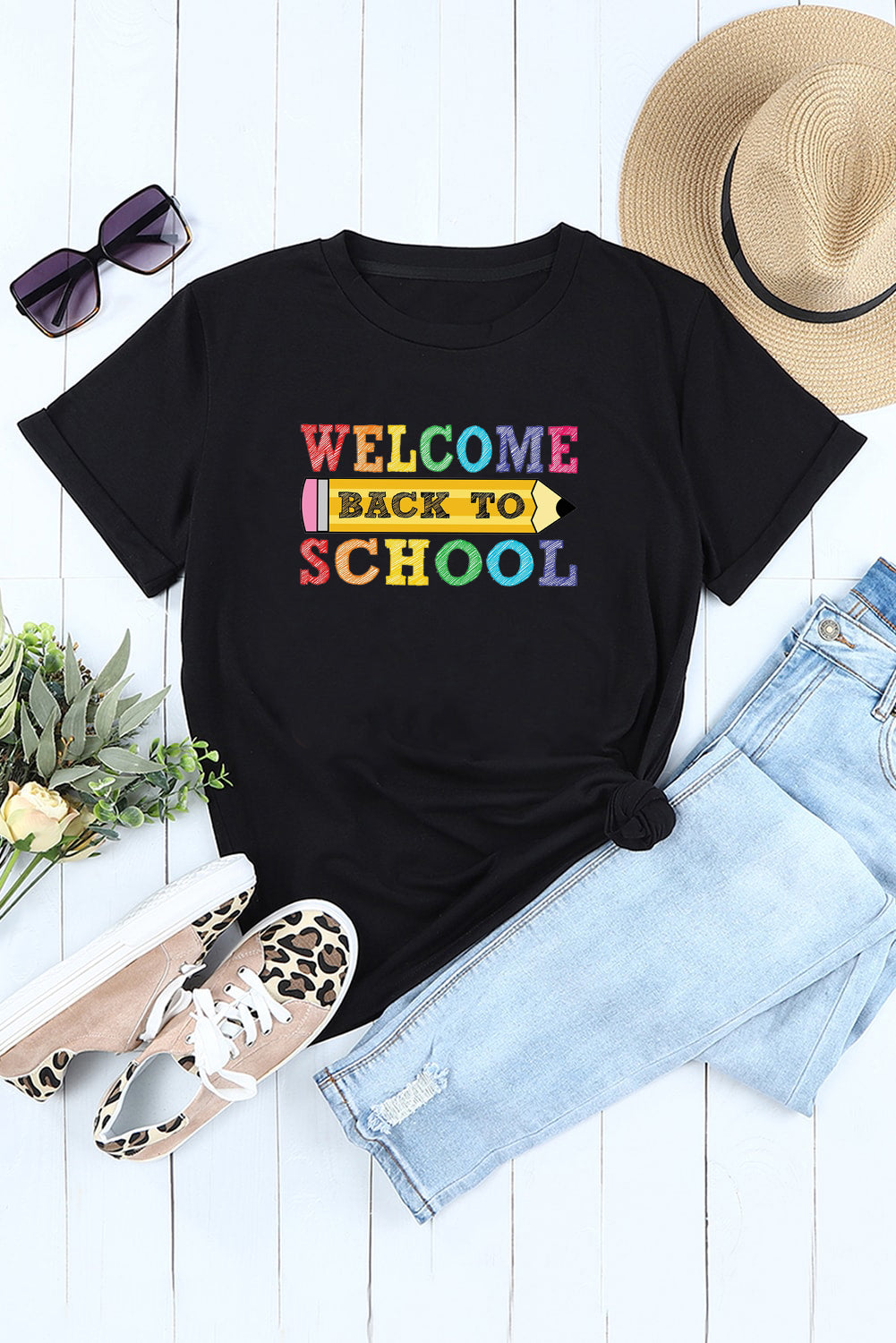 Short Sleeve Welcome Back to School Graphic Top