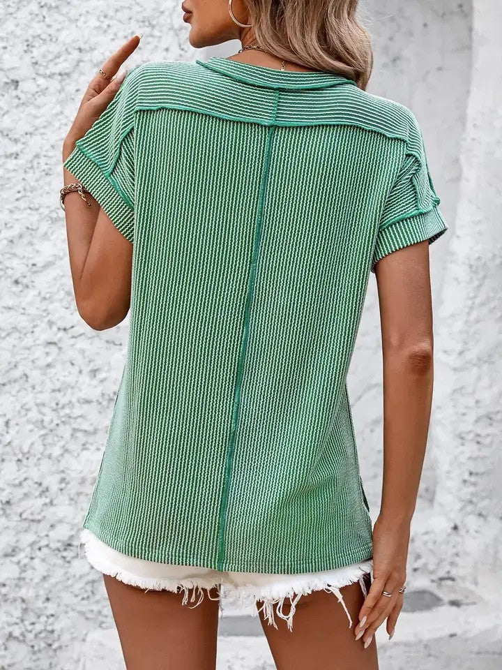 Twisted Ribbed Texture Graphic Tee with Blue Bow Print