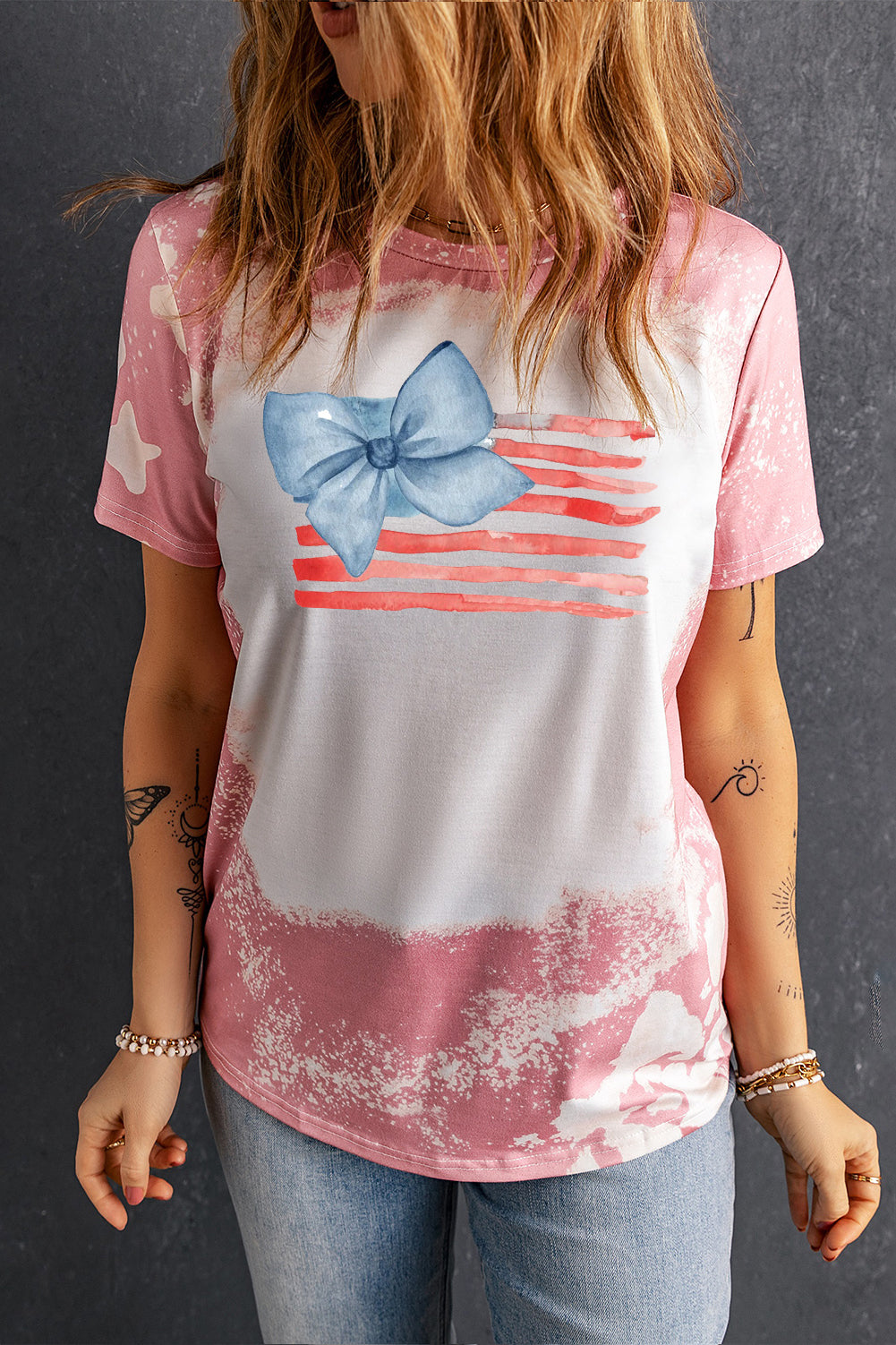 Tie Dye Flag Bow Print Tee with Star Patch Sleeves