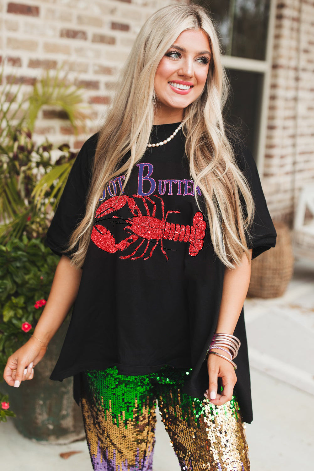White Hi-Low Hem Tee with Glitter Lobster Graphic