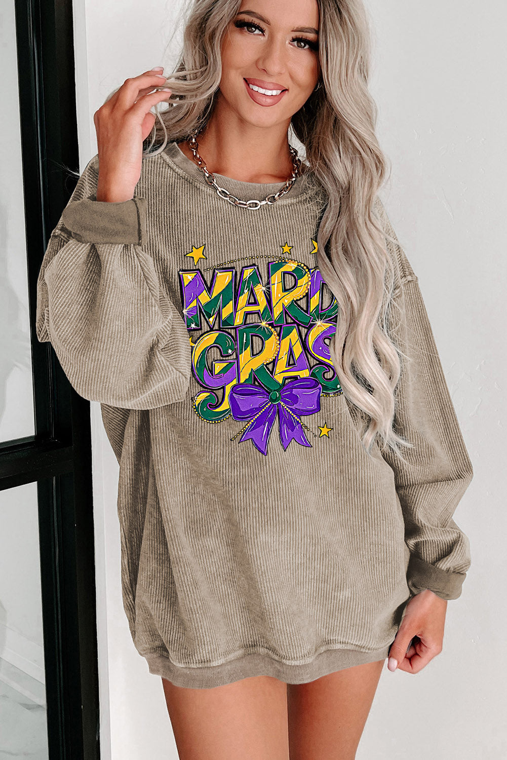 Mardi Gras Bow Graphic Ribbed Knit Round Neck Pullover Sweatshirt