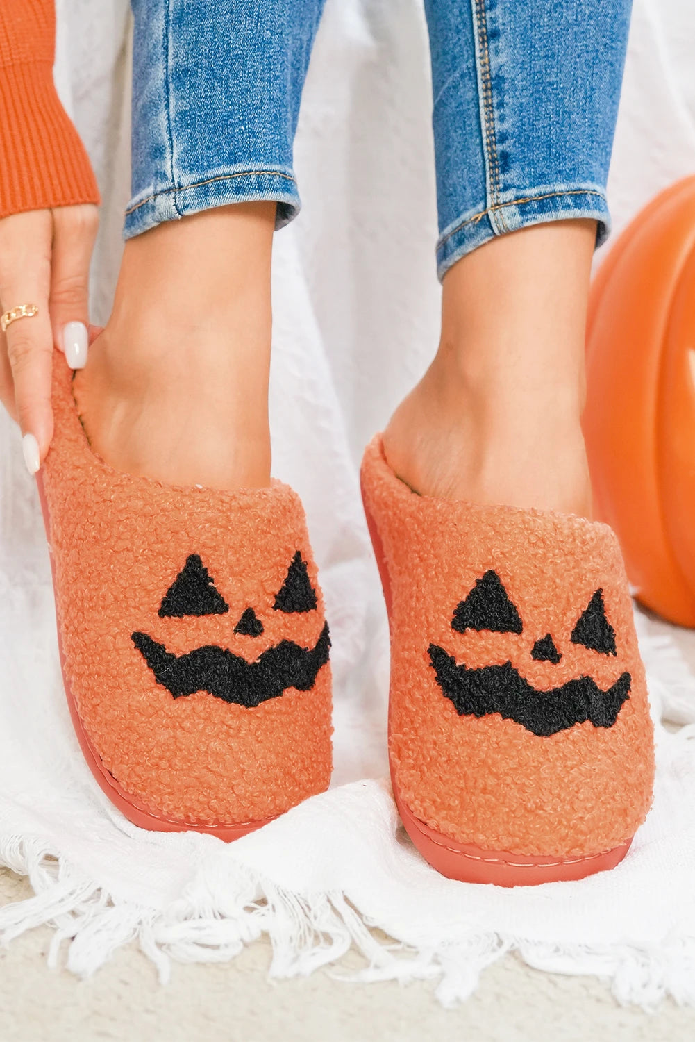 Black Halloween Pumpkin Face Graphic Plush Slippers