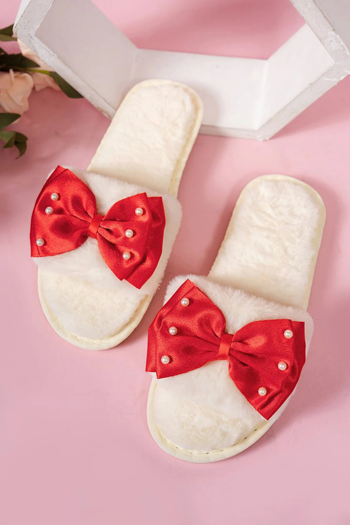 White Pearl Embellished Ribbon Bow Plush Open Toe Lounge Slippers