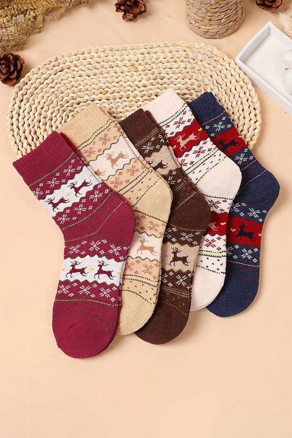 Parchment 5 Pairs Christmas Fashion Reindeer Geometric Print Socks in A Box
