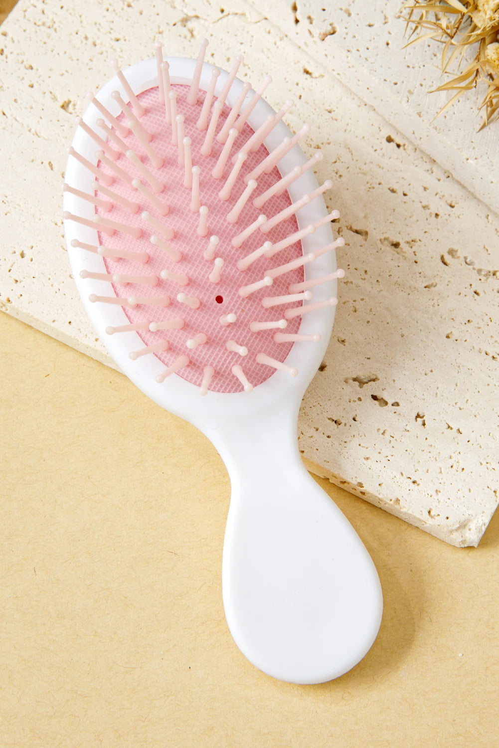 White 3D Cute Bow Air Cushion Message Comb