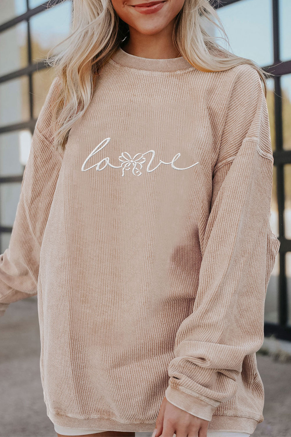 Valentine’s Day Script Love Bow Graphic Sweatshirt
