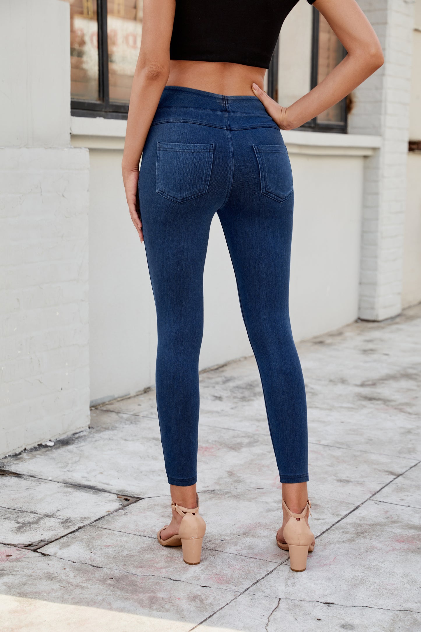 Multi-pocket Straight-leg Washed Stretch-knit Casual Jeans