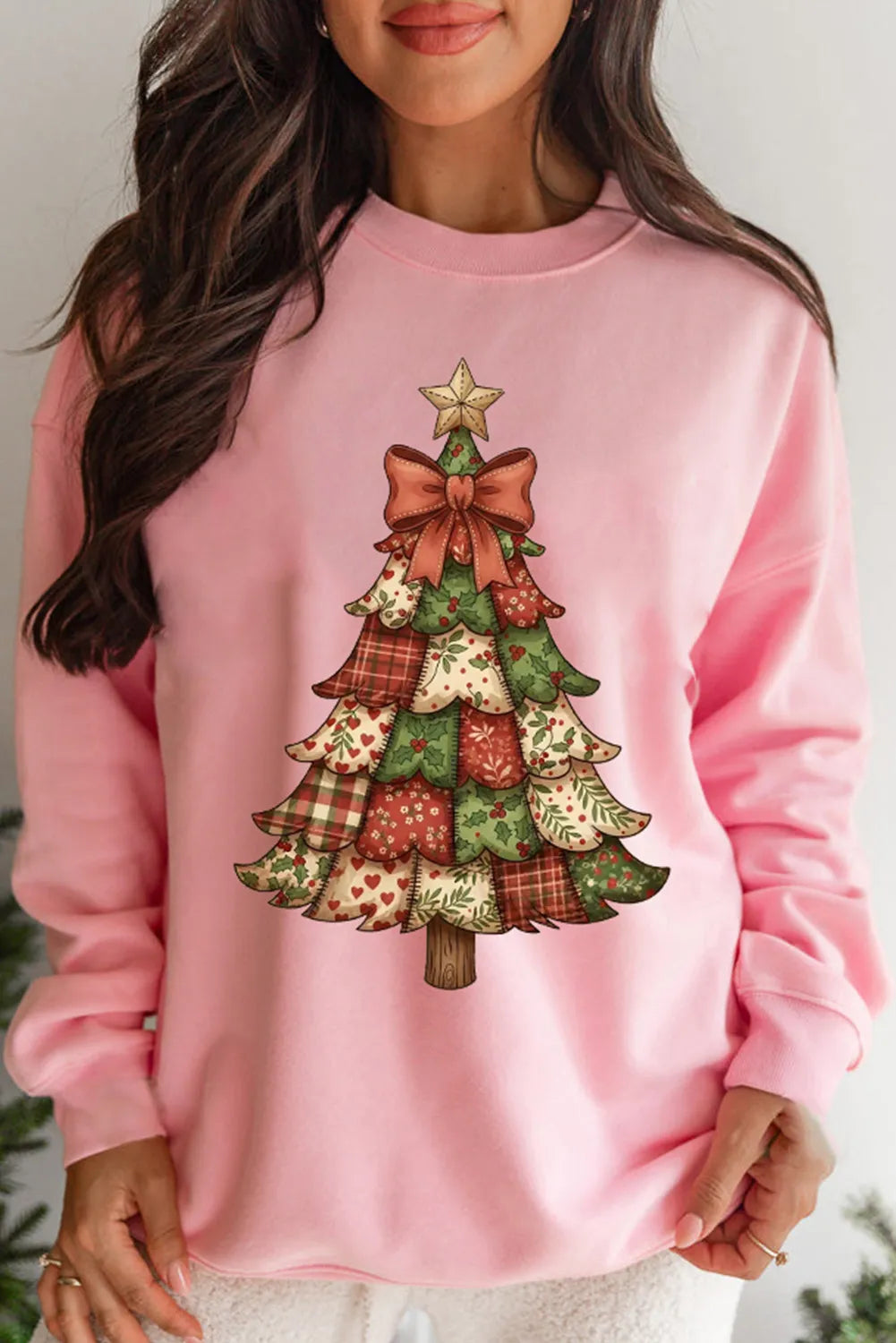 Pink Christmas Tree Graphic Womens Baggy Sweatshirt