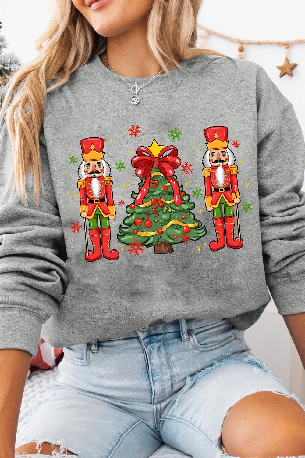 Gray Festive Nutcracker Men Guard Graphic Pullover Sweatshirt