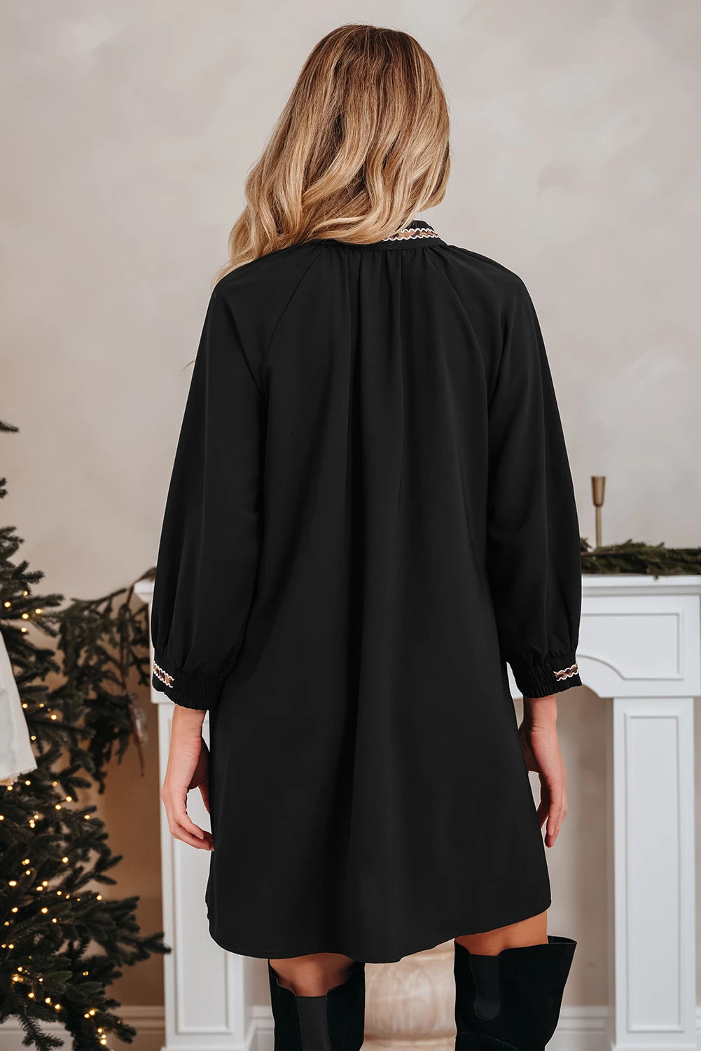 Black Contrast Trim V Neck Bracelet Sleeve Shift Mini Dress