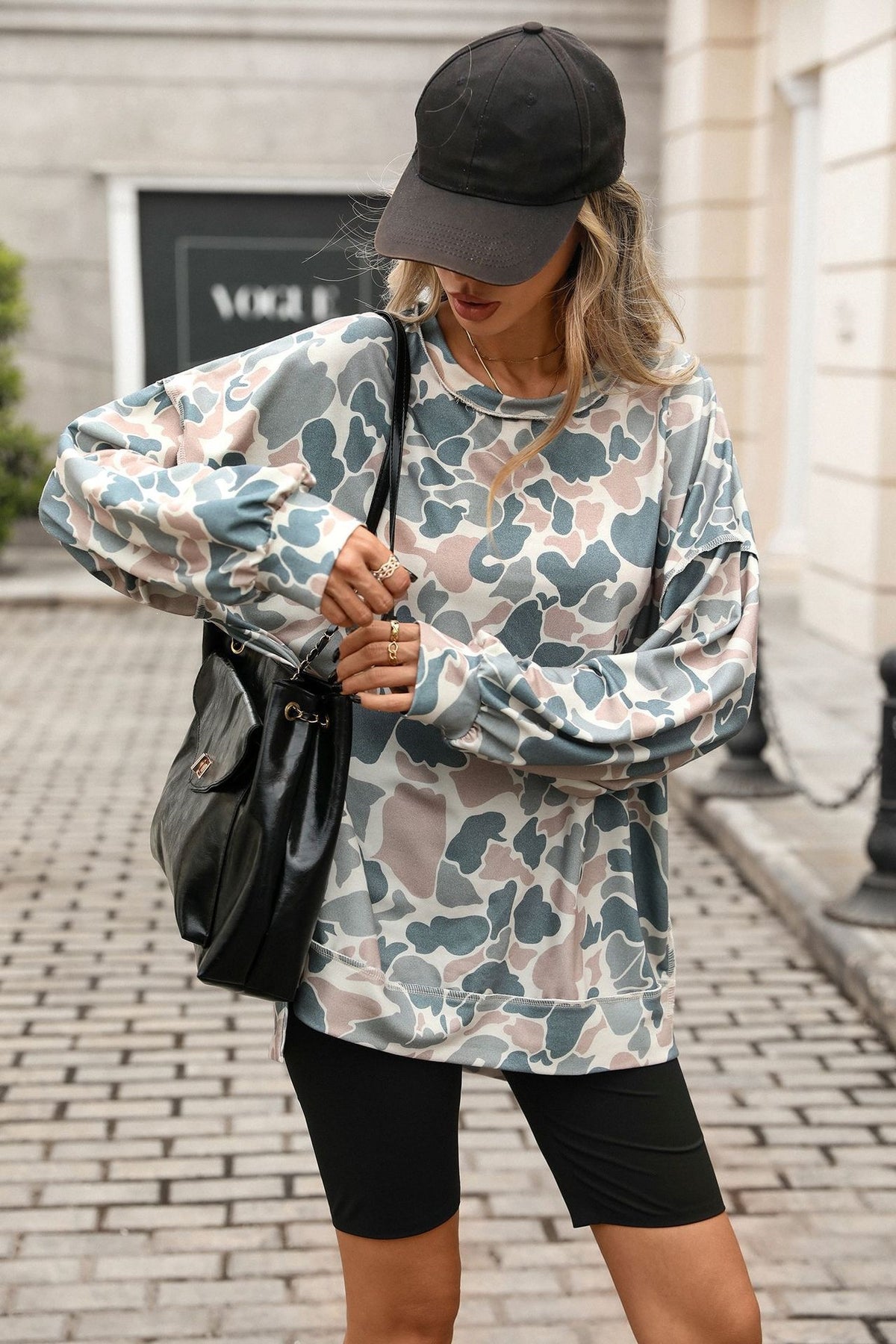 Women's Oversized Camo Crewneck Long Sleeve Sweatshirt