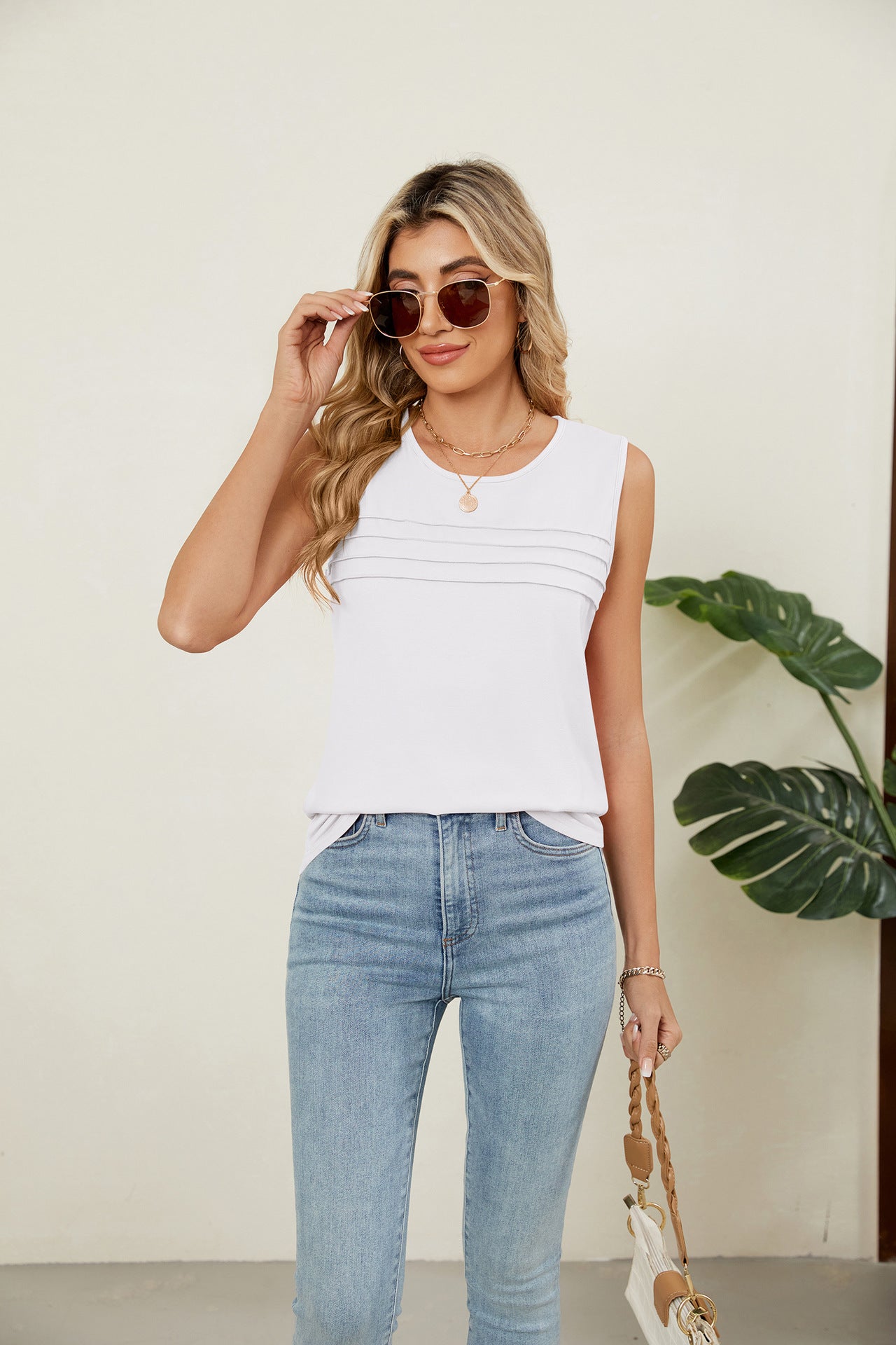 Solid Color Loose Fit Sleeveless Crew Neck Tank Top