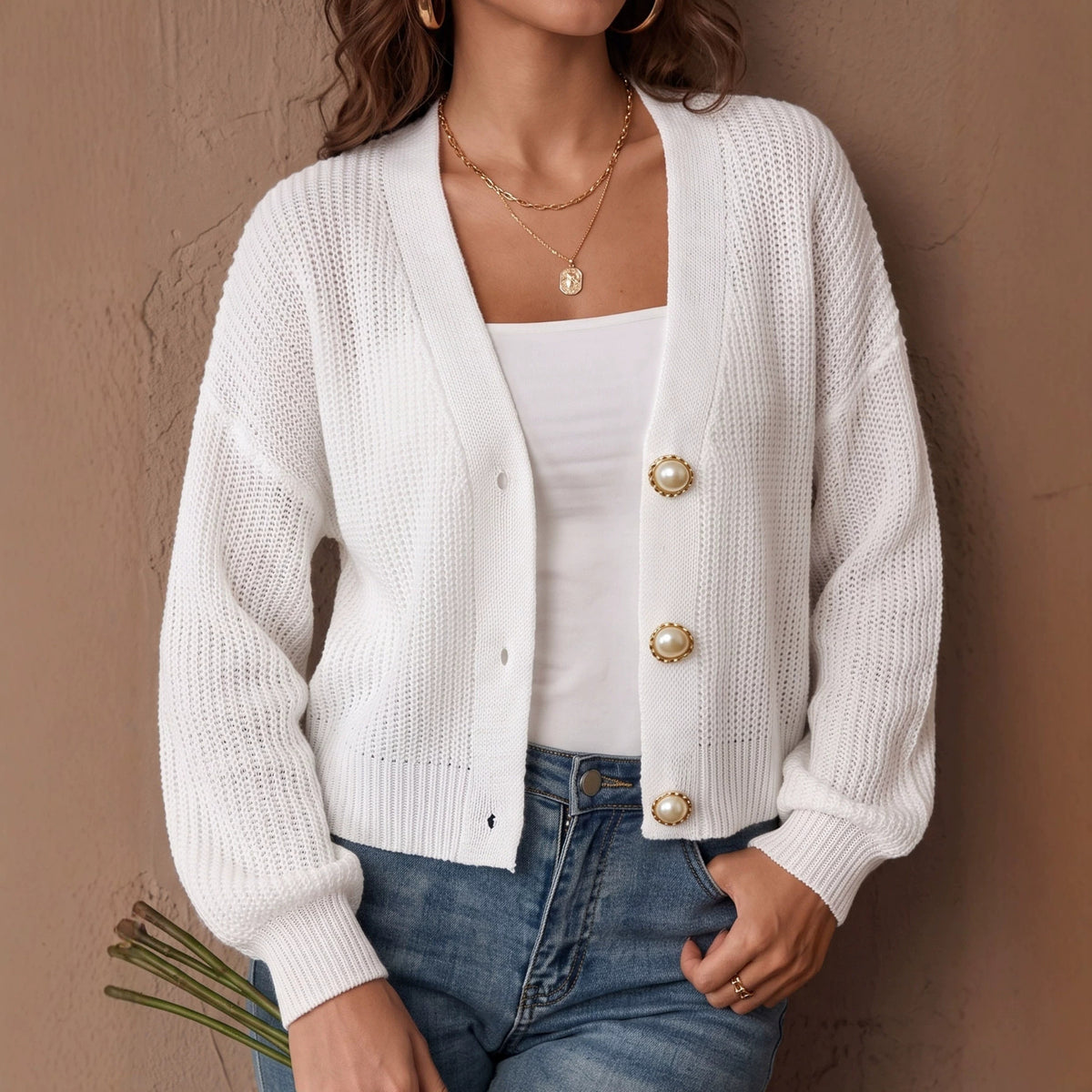 Women's Pearl Button Cropped V Neck Cardigan