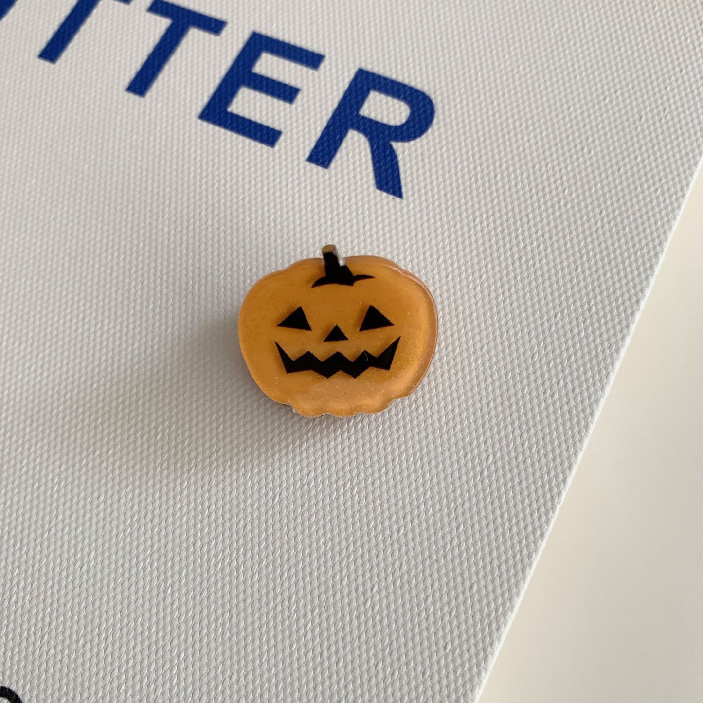 Halloween Mini Hair Claw Clips, Spooky Acrylic Styles