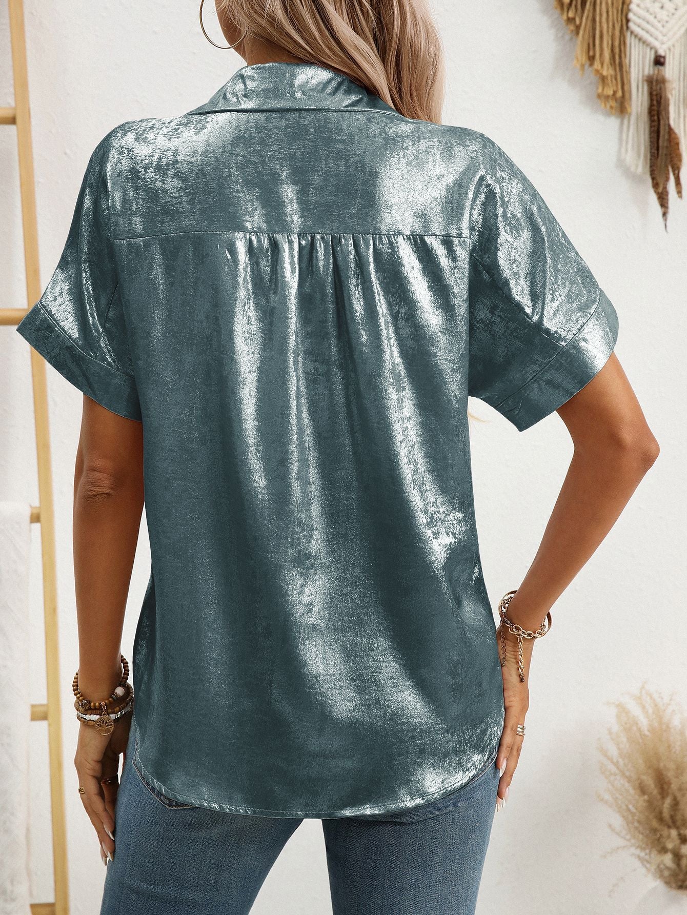 Shiny Metallic Buttoned Shirt with Relaxed Fit for Summer