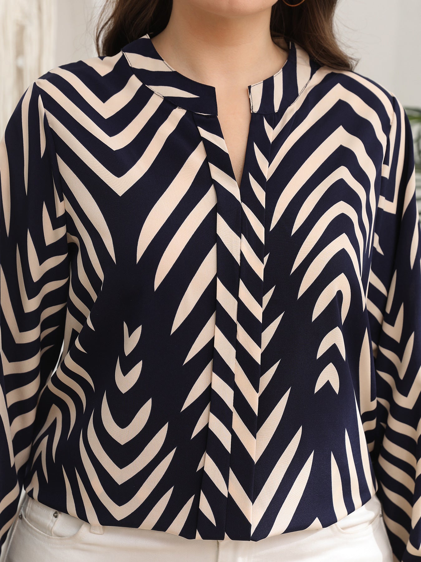 Plus Size Geometric Print Long Sleeve Blouse