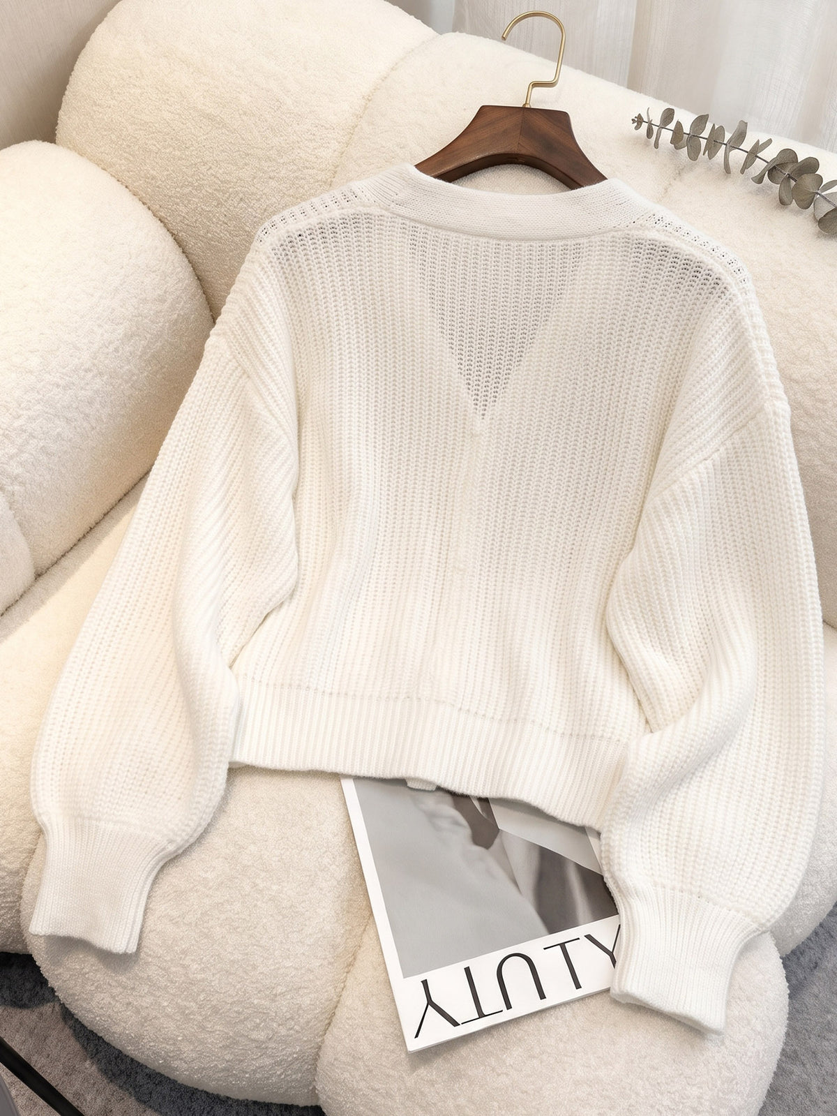 Women's 3D Flower Cropped Cardigan Oversized V-Neck Knit